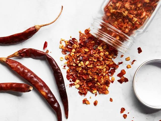 Freshly crushed red pepper flakes (Pimienta roja)