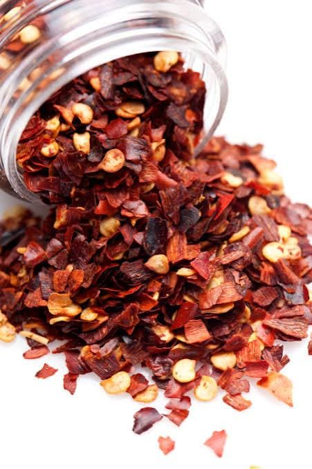 Freshly crushed red pepper flakes (Pimienta roja)
