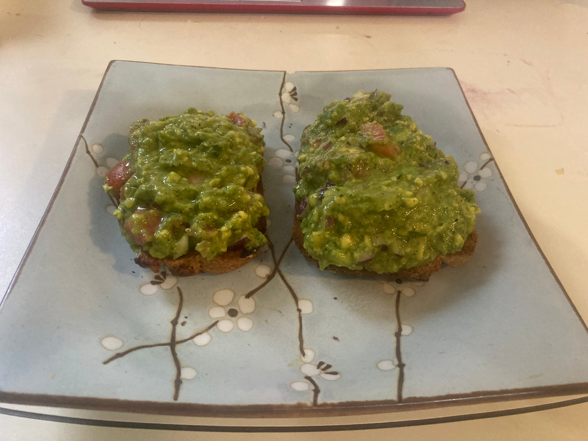 Guacamole Fiesta Pack for 4-6 revelers!